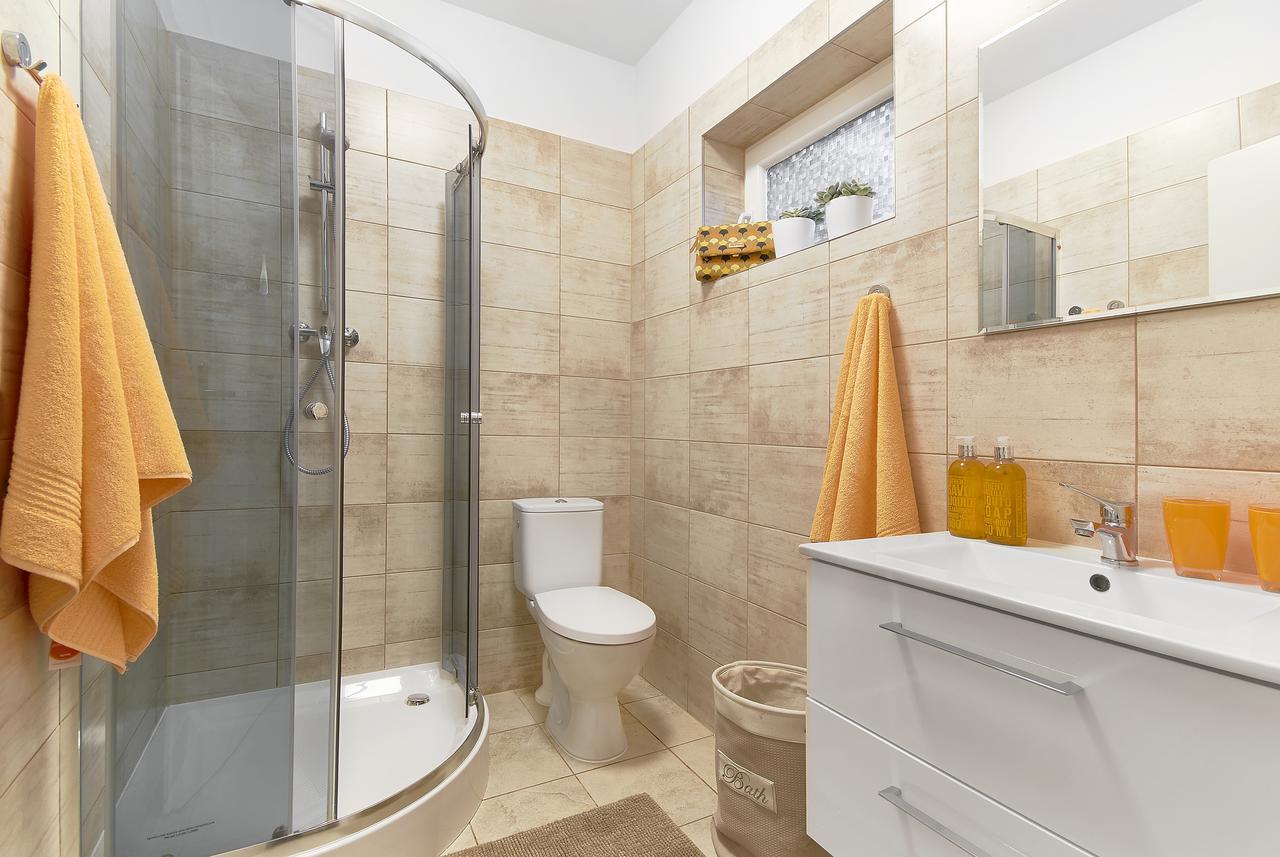 Arenda Apartamenty&Domki Caloroczne Sierakow  Exterior foto
